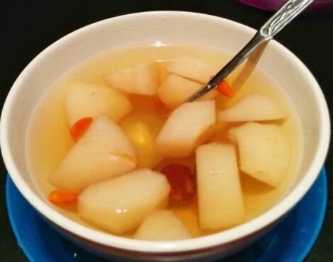 孕期吃冰糖雪梨瓜,冰糖雪梨瓜——润肺止咳的天然良方