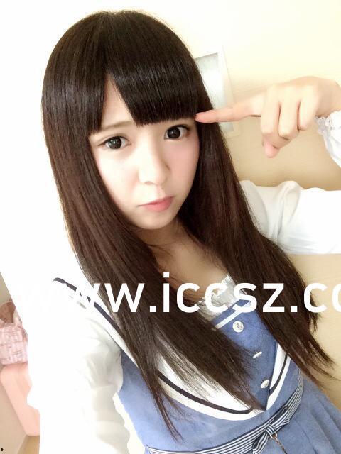 吃瓜反差清纯,清纯外表下的“吃货”本色